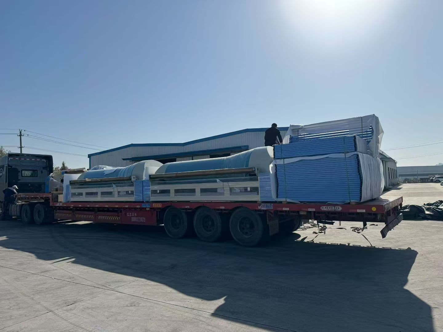 Sectional warping machine